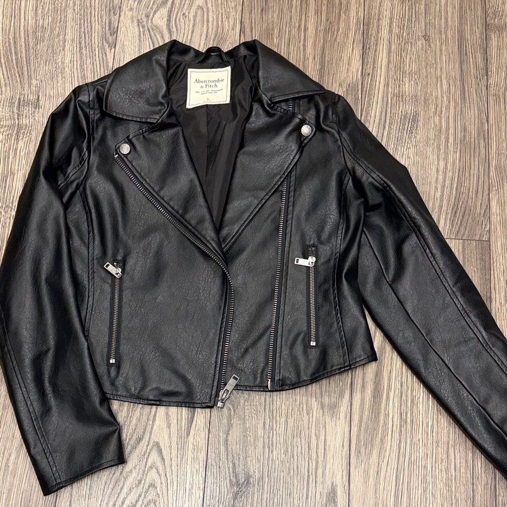 NWOT Abercrombie & Fitch Black Leather Biker Jacket
